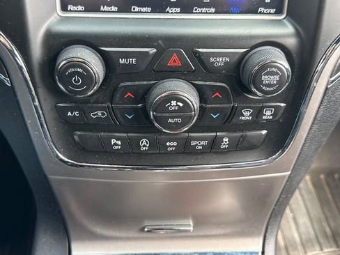 Used 2018 Jeep Grand Cherokee Limited w/ Trailer Tow Group IV image 30