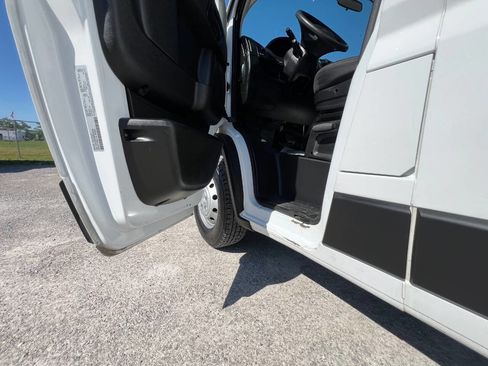 Used 2021 RAM ProMaster 2500 FWD image 18