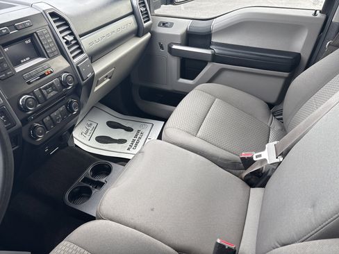 Used 2017 Ford F350 XLT w/ XLT Value Package image 28