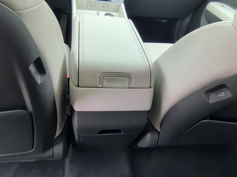 Used 2026 Hyundai Santa Fe SEL FWD image 32