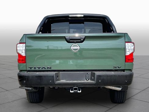 Certified 2024 Nissan Titan SV w/ SV Bronze Edition Package image 5