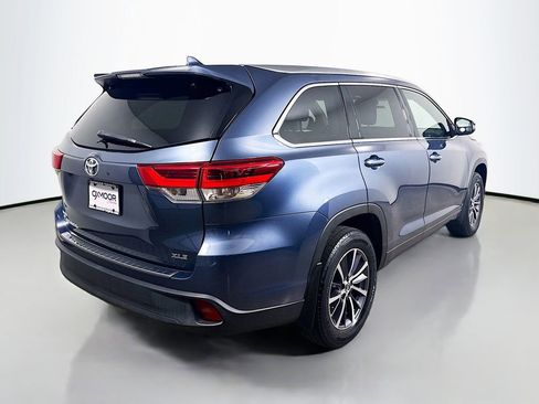 Certified 2018 Toyota Highlander XLE FWD image 7
