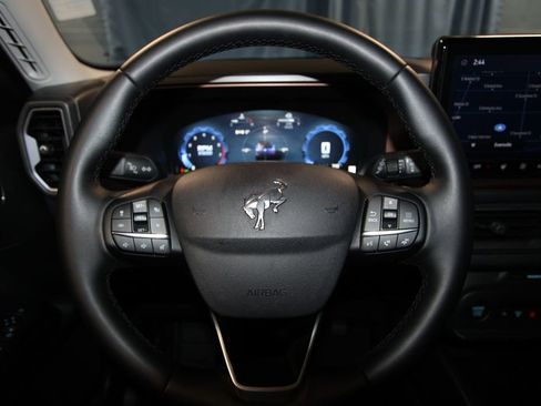 Used 2025 Ford Bronco Sport Outer Banks w/ Outer Banks Tech Package+ AWD/4WD image 12