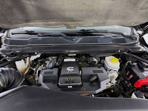 Used 2020 RAM 2500 Limited image 33