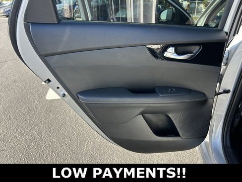 Used 2019 Kia Forte S image 13