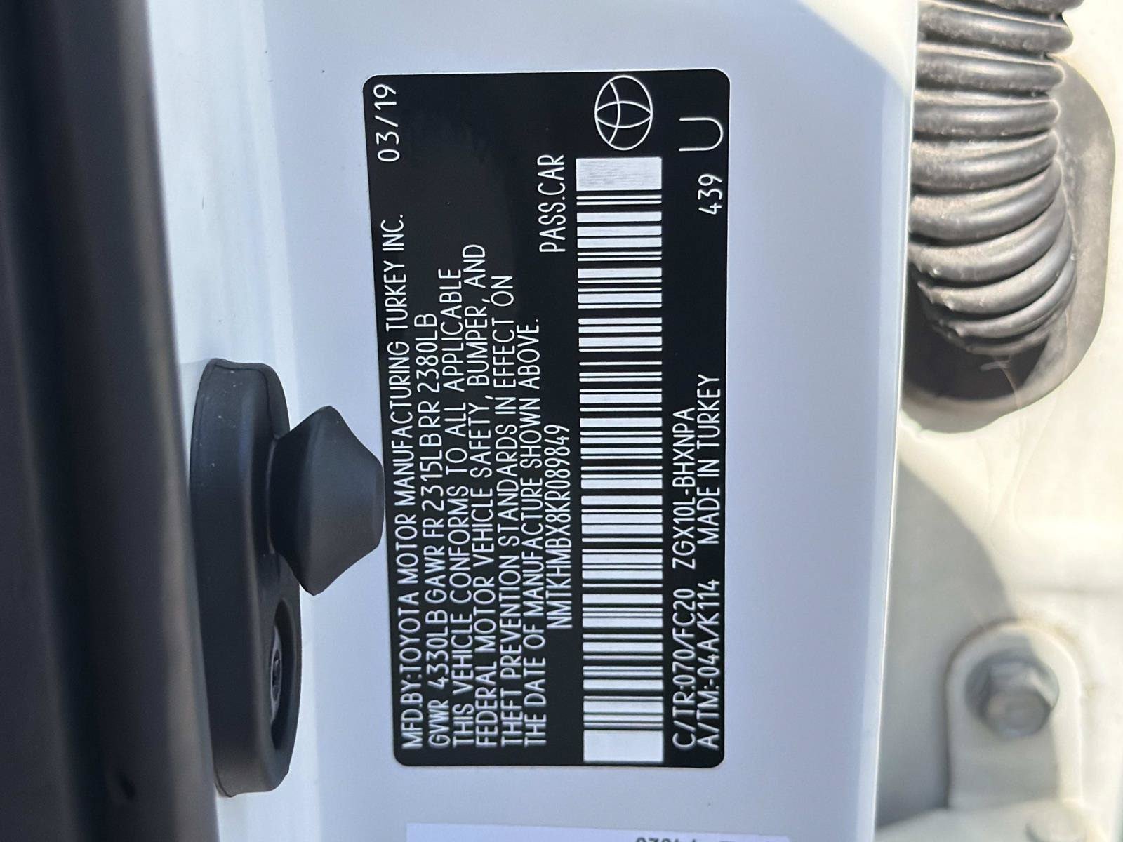 Used 2019 Toyota C-HR LE FWD image 33