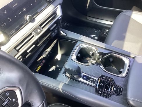 Used 2023 Lexus RX 350 AWD image 29