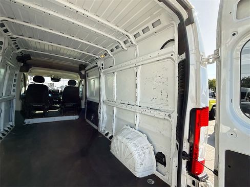 Used 2022 RAM ProMaster 2500 image 23