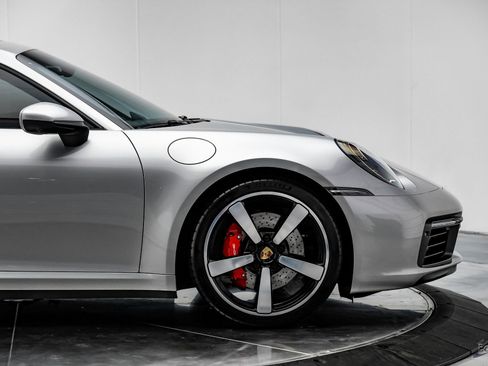 Used 2024 Porsche 911 Carrera S w/ Premium Package image 18