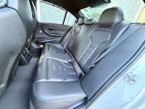 Used 2016 BMW M3 image 22
