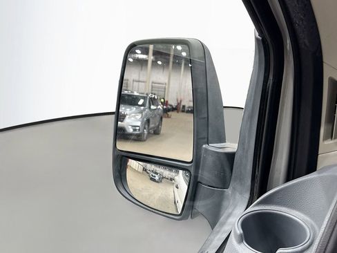 Used 2018 Ford Transit 150 XLT image 37