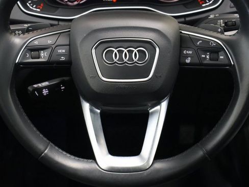 Used 2020 Audi Q5 e Prestige w/ Prestige Package image 17