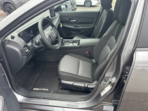 New 2026 Nissan Sentra SV w/ SV Convenience Package FWD image 9