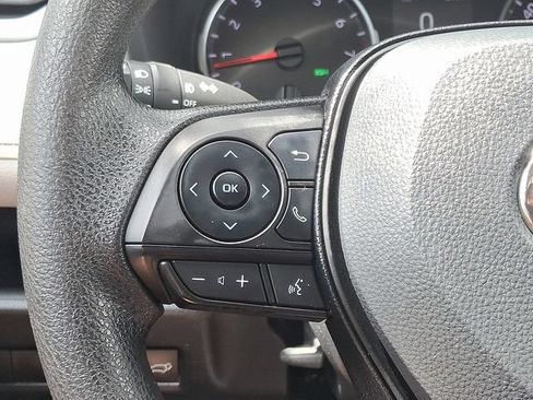 Used 2021 Toyota RAV4 XLE w/ Convenience Package AWD/4WD image 19