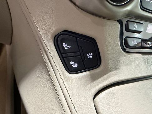Used 2016 GMC Yukon Denali w/ Open Road Package RWD image 8