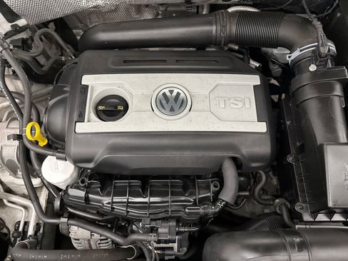 Used 2017 Volkswagen Tiguan S AWD/4WD image 24