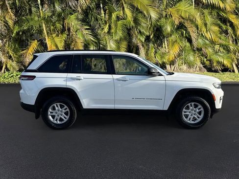 Used 2024 Jeep Grand Cherokee Laredo w/ MOPAR Finishing Package RWD image 4