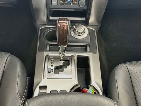 Used 2023 Toyota 4Runner Limited AWD/4WD image 40