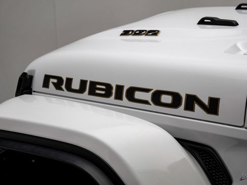 Used 2022 Jeep Wrangler Unlimited Rubicon w/ Xtreme Recon 35" Tire Package image 30