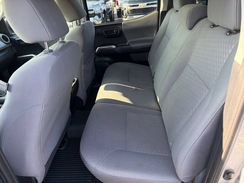 Used 2020 Toyota Tacoma SR5 AWD/4WD image 20
