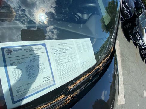 Used 2018 Volkswagen Golf R 4-Door AWD/4WD image 37