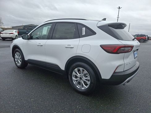 New 2025 Ford Escape Active w/ Active Premium Tech Pack AWD/4WD image 4