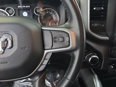 Used 2020 RAM 1500 Big Horn AWD/4WD image 18
