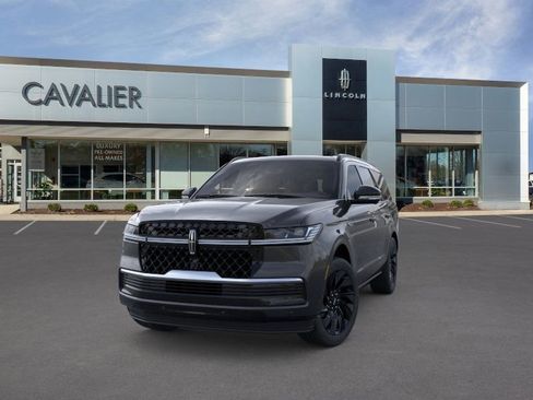 New 2025 Lincoln Navigator Reserve w/ Jet Appearance Package image 2