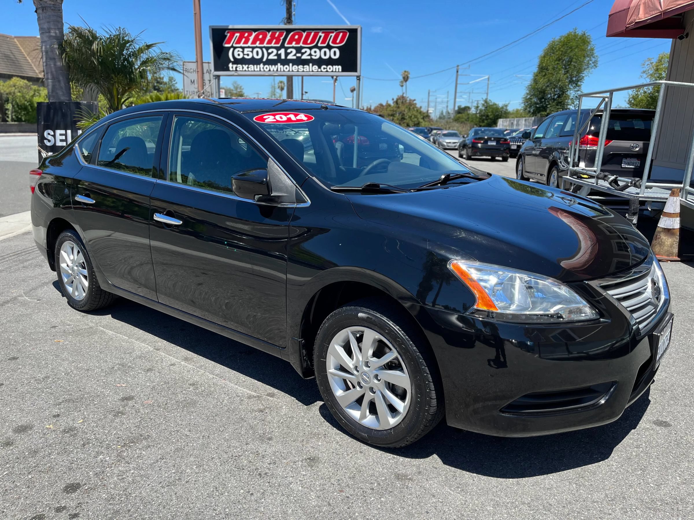 Used 2014 Nissan Sentra SV FWD image 1