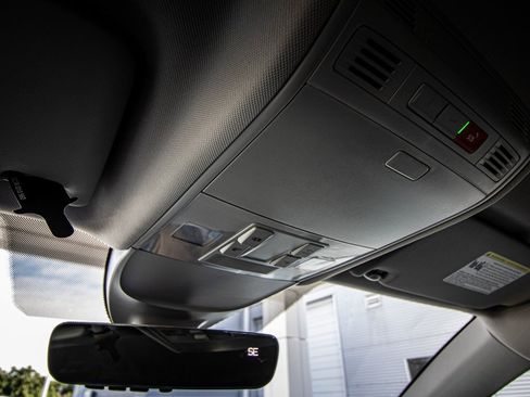 New 2026 Volkswagen Taos SE image 41