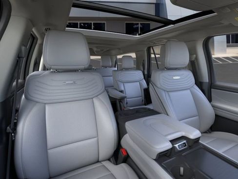New 2026 Ford Expedition Max Platinum AWD/4WD image 10