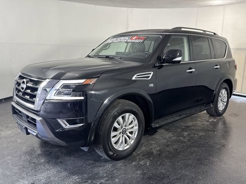 Used 2021 Nissan Armada SV image 6
