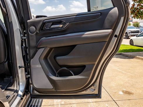 Used 2026 GMC Yukon AT4 Ultimate w/ LPO, Floor Liner Package AWD/4WD image 42