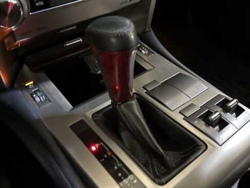 Used 2014 Lexus GX 460 w/ Premium Package image 18