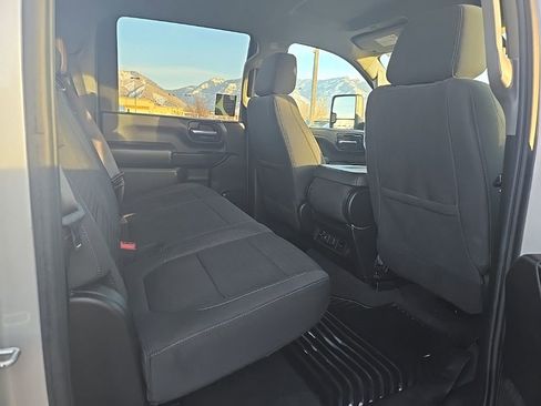 Used 2022 Chevrolet Silverado 3500 LT w/ Convenience Package image 28