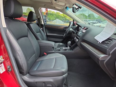 Used 2016 Subaru Outback 2.5i Limited image 16