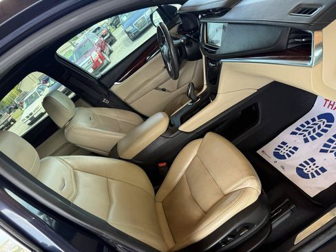 Used 2017 Cadillac XT5 Luxury w/ Driver Awareness Package FWD image 61