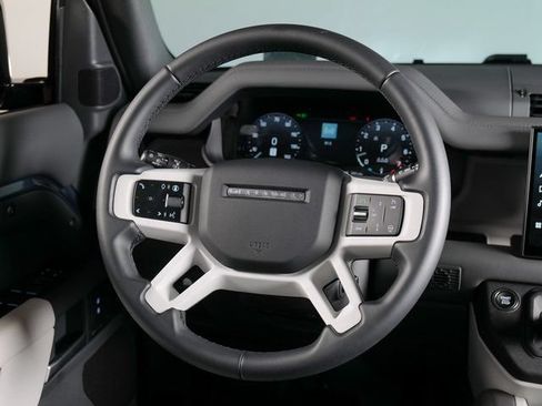 Certified 2025 Land Rover Defender 110 S AWD/4WD image 14
