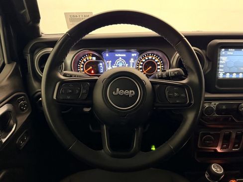 Used 2022 Jeep Wrangler Sport AWD/4WD image 15