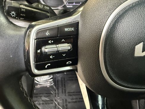 Used 2022 Kia Sorento S w/ Panoramic Sunroof Package FWD image 15