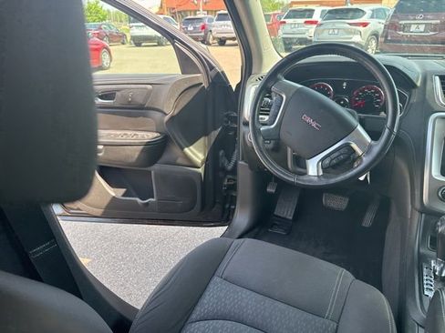 Used 2016 GMC Acadia SLE AWD/4WD image 18