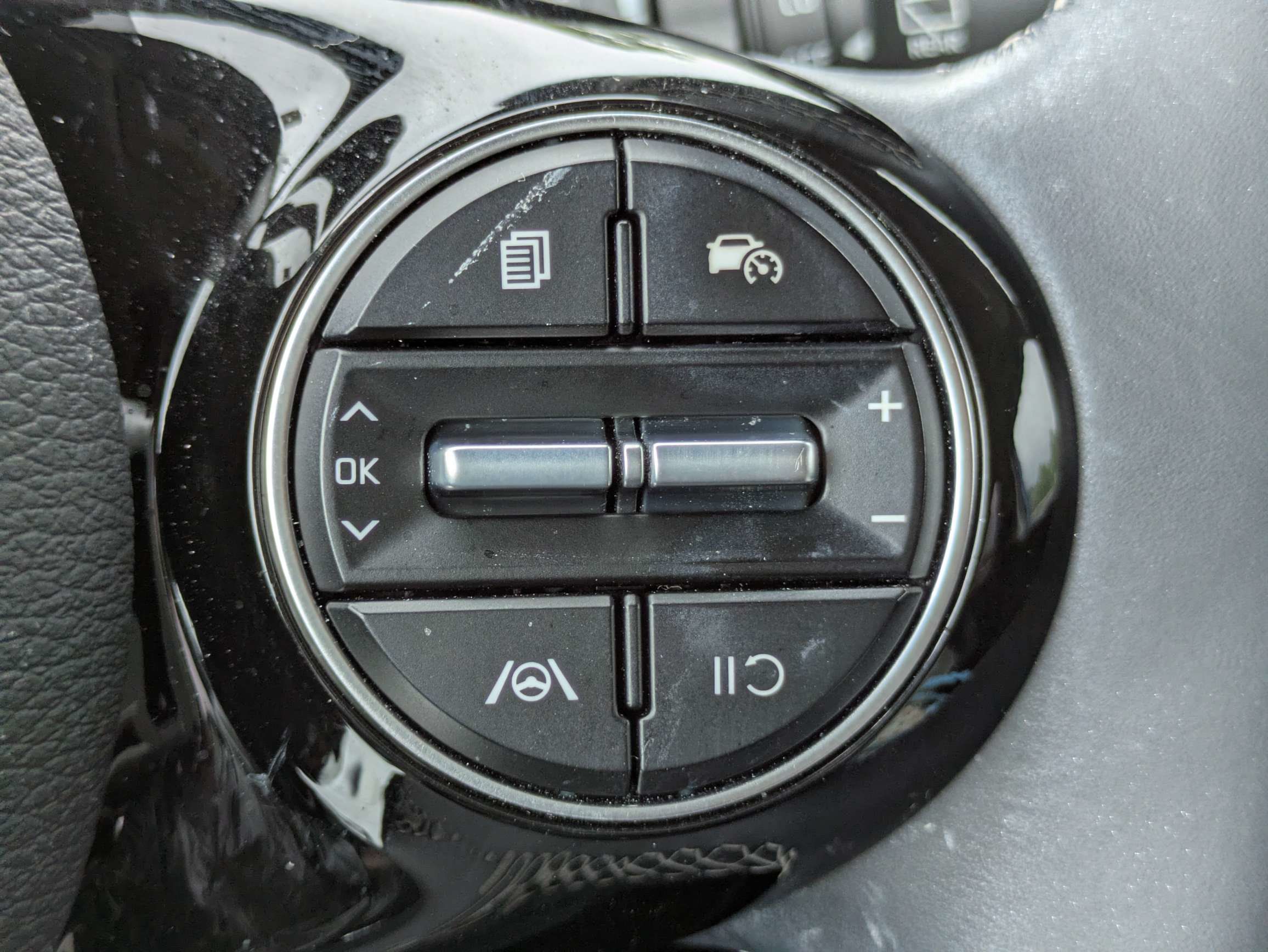 Used 2024 Kia Soul GT-Line FWD image 16