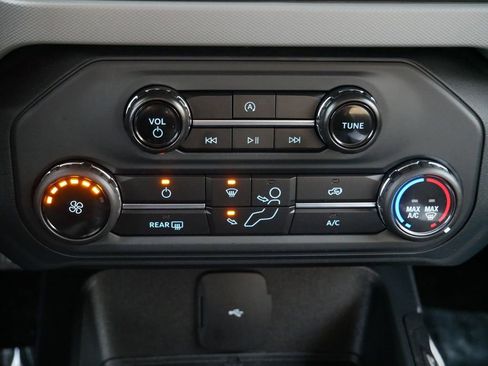 Certified 2022 Ford Bronco Base w/ Sasquatch Package image 21