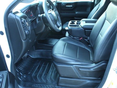 Used 2021 Chevrolet Silverado 1500 W/T w/ WT Value Package AWD/4WD image 17