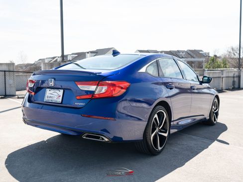 Used 2018 Honda Accord Sport image 7