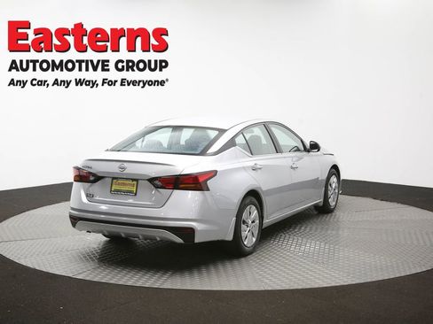 Used 2023 Nissan Altima 2.5 S FWD image 38