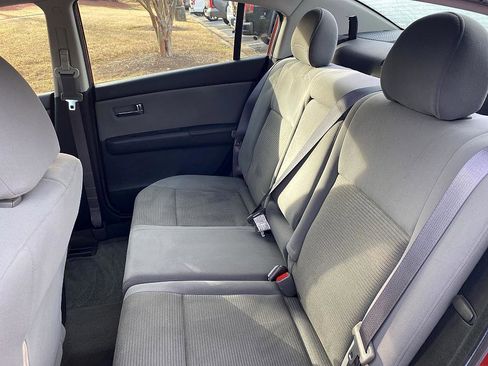 Used 2011 Nissan Sentra 2.0 SR image 12