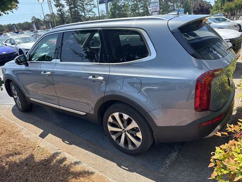 Used 2020 Kia Telluride S FWD image 5