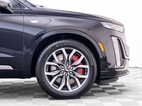 Used 2024 Cadillac XT6 Sport w/ Technology Package AWD/4WD image 40
