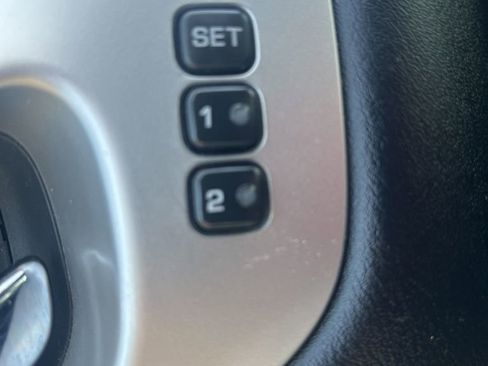 Used 2020 Nissan Pathfinder SL image 21